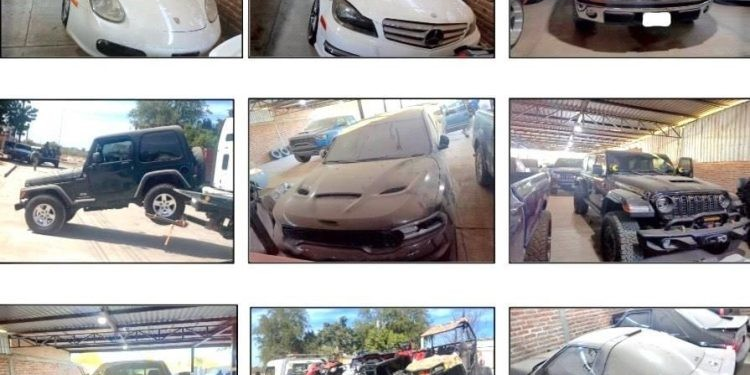 Aseguran 47 vehículos, arsenal y drogas en el sur de Sonora