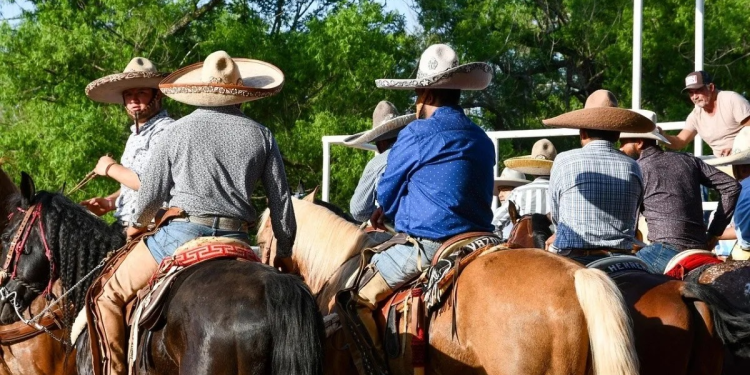 Impulsan en Navojoa la primera escuela para vaqueros en el sur de Sonora