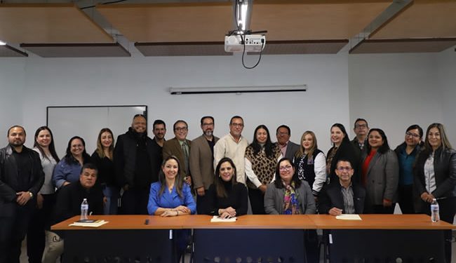 Presentan docentes de Creson Red de Investigación de Escuelas Normales