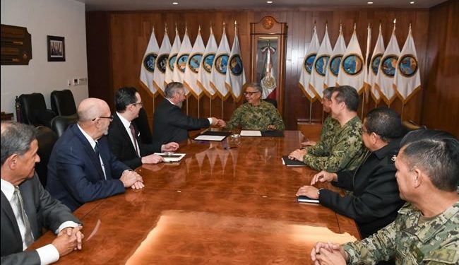 Firma Semar convenio con Ong para proteger vaquita marina