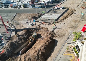 Anuncia Toño Astiazarán dobles turnos laborales en construcción de puente a desnivel Colosio y Solidaridad