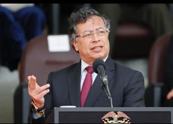 Presidente Petro denuncia plan de narcotraficantes para matarlo con misiles