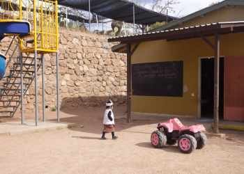 En Nogales, los migrantes sopesan opciones en medio de la incertidumbre