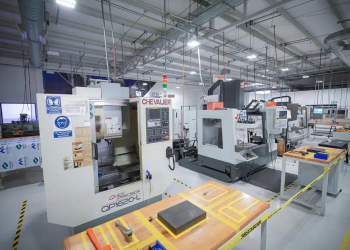 “Impulsa el sector manufacturero”: Ricardo Velarde al concluir recorrido en planta Tetakawi en Sonora