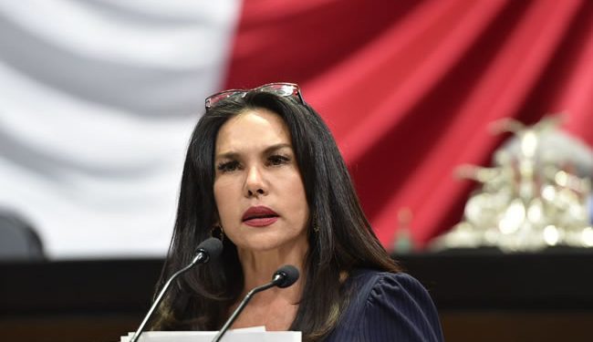 Teresa Castell se deslinda por reconocimiento al abogado de “El Mayo” Zambada; responsabiliza a su asesor