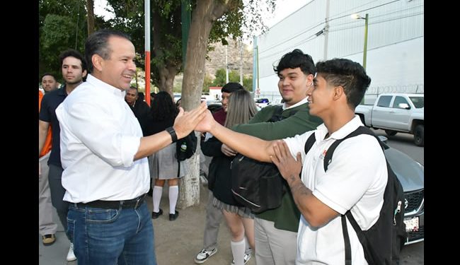 Amplía Toño Astiazarán Corredor Camina Segura del Cobach Villa de Seris en beneficio de estudiantes
