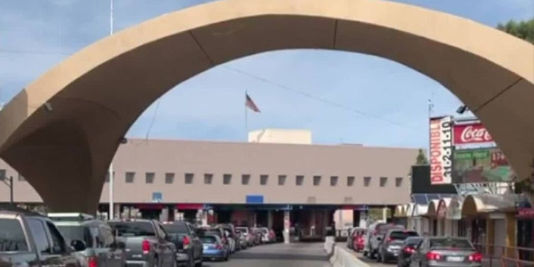 Aseguran Fentanilo y Metanfetamina Escondida en Autos en el Puerto de Nogales Frontera Sonora