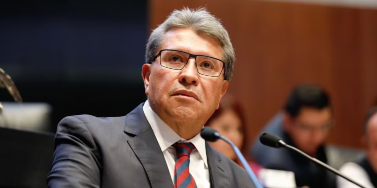 Graban a Monreal hablando de negociaciones entre Morena y el PAN para vetar a hijos de AMLO; “no sé de qué me habla”, dice