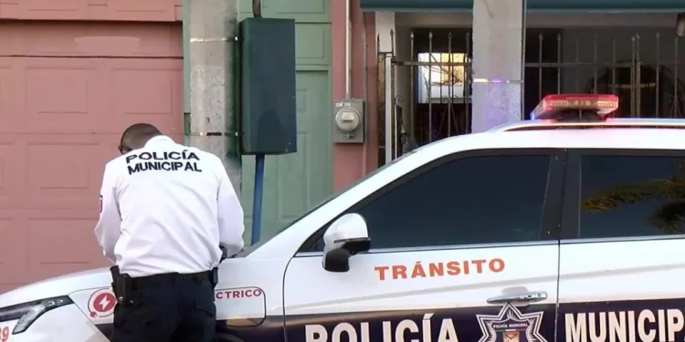 Detienen a Dos Menores de 15 y 16 Años Armados con Un Machete al Norte de Hermosillo