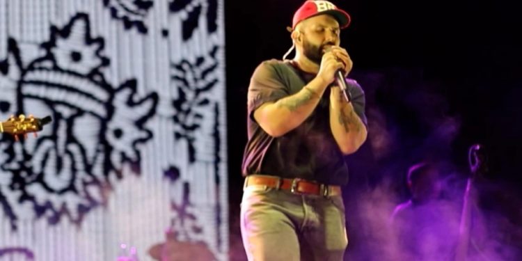 ¿Pati Chapoy puso nervioso a Carín León? Esto dijo Mónica Castañeda