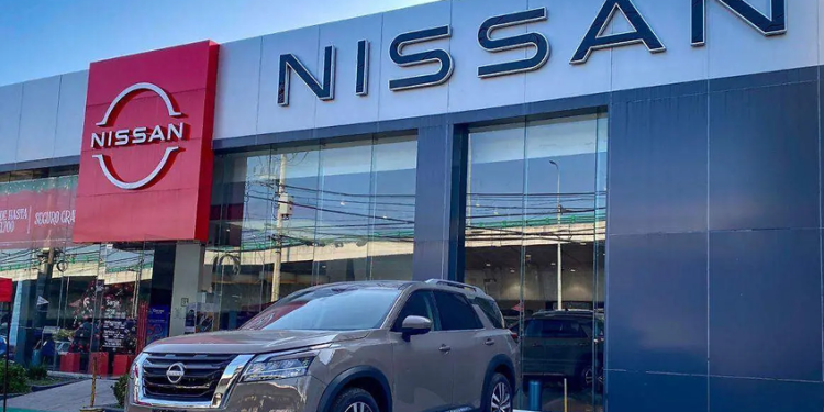 Nissan traslada fabricación de camionetas de Argentina a México