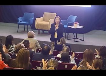 Celebran a Armida Bernal, referente del periodismo en Sonora desde hace 50 años