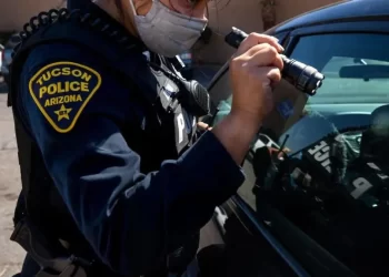 Red de tráfico humano expuesta en Arizona: detienen a implicados con antecedentes criminales