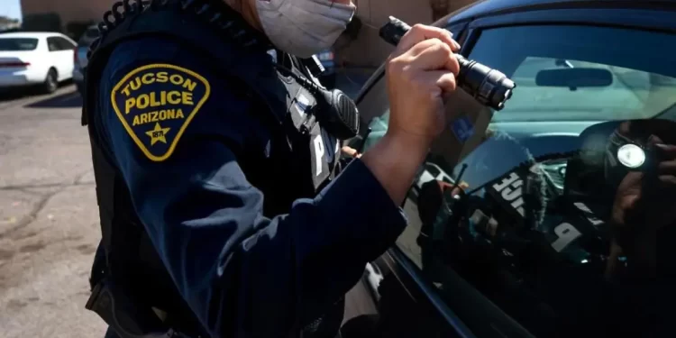 Red de tráfico humano expuesta en Arizona: detienen a implicados con antecedentes criminales