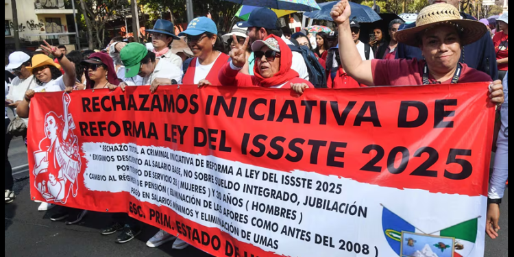 ¿Claudia Sheinbaum y la CNTE se reunirán? Estas son las demandas de los docentes