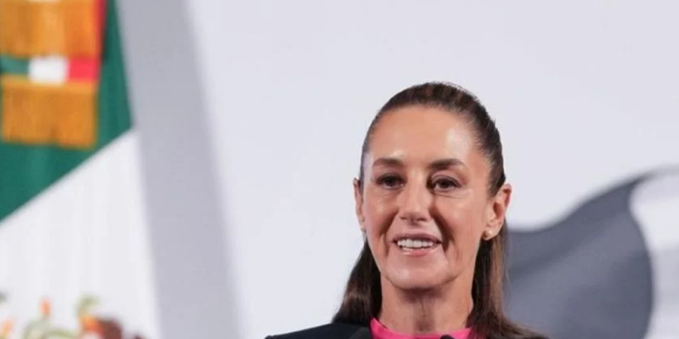 Sheinbaum firma decreto para condonar deudas ante FOVISSSTE