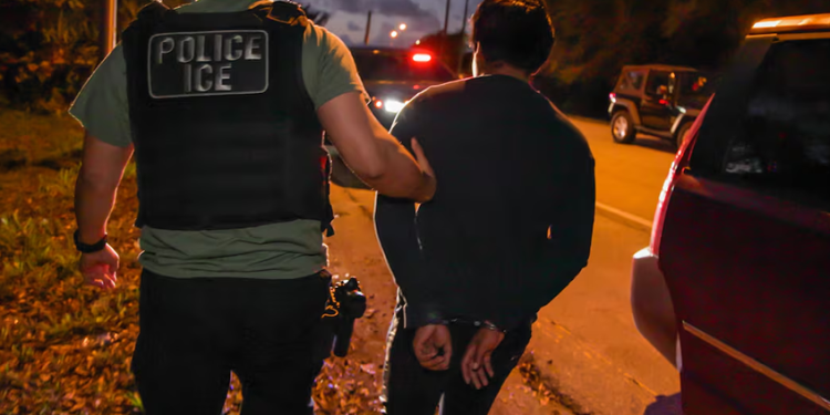La Administración Trump detiene a más de 32.000 inmigrantes en sus primeros 50 días