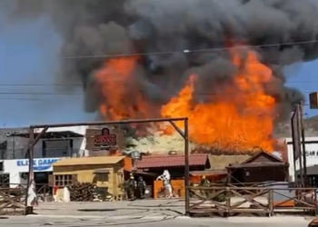 Incendio Consume Restaurante en Bulevar Morelos al Norte de Hermosillo