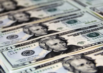 Inflación en EU cae a 2.8% en febrero: primer respiro para Trump