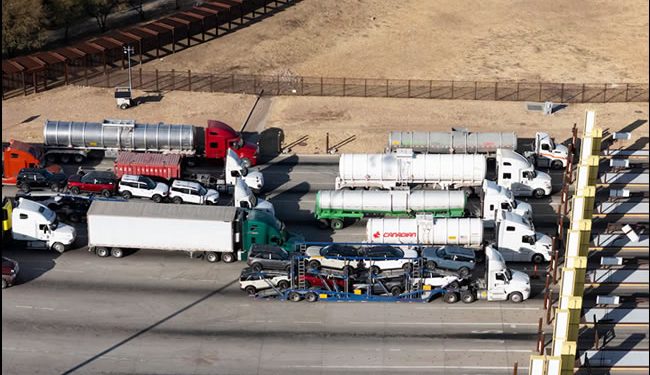 Los efectos de los aranceles de Trump en México: debilidad en la inversión, caída del consumo y una recesión en ciernes