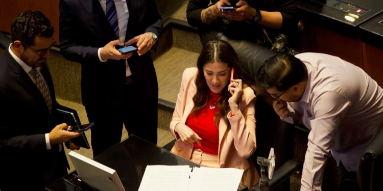 Senado eleva a rango constitucional programa Jóvenes Construyendo el Futuro