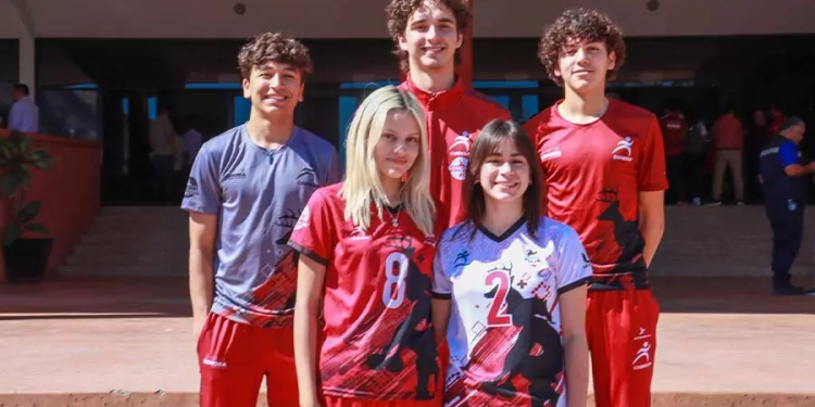 Sonorenses reciben beca del Estado para impulsar su carrera deportiva