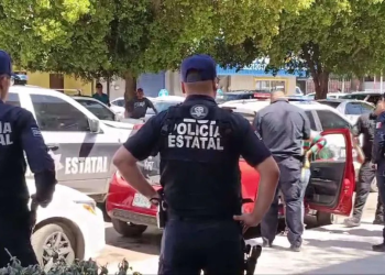 Mujer Dejó a Sus Hijos de 2 y 5 Años Dormidos Dentro de Auto en Hermosillo