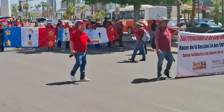 Marcha del CNTE en Hermosillo: Acuden Alrededor de 15 Mil Docentes