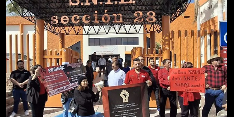 Acuerdan docentes federalizados de Sonora sumarse al paro nacional por 72 horas