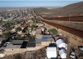 Defensa de EU ordena envío de casi 3 mil soldados a frontera con México