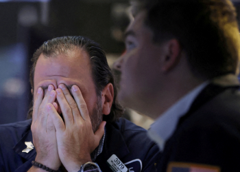 Wall Street cierra en picada y bolsas se desploman; mercado se cuestiona cuánto dolor aceptará Trump para la economía