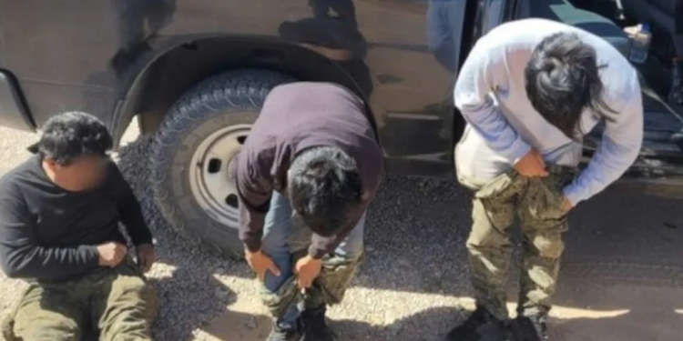 Dos Menores de Edad Detenidos Transportando Migrantes Hacía Estados Unidos Desde Sonora