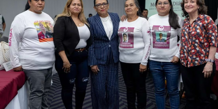 Destituciones de funcionarios “se darán con el tiempo”, afirma Rosa Icela a buscadoras; “no hay excusa para no hacer bien el trabajo”