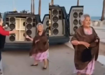 Abuelita de Sonora festeja sus 83 años bailando en el Malecón de Huatabampito