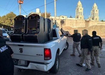 ¡Lo que encontraron te sorprenderá! Aseguran máquinas tragamonedas durante cateo en Guaymas