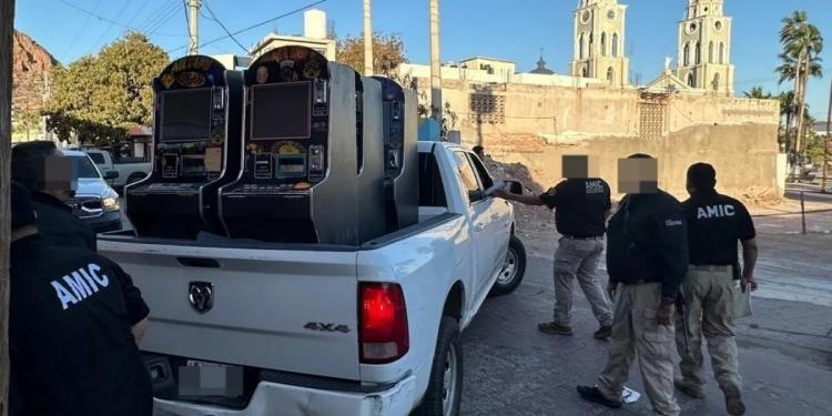 ¡Lo que encontraron te sorprenderá! Aseguran máquinas tragamonedas durante cateo en Guaymas