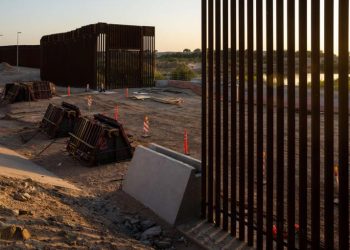 Se quita la vida mujer china detenida en estación fronteriza de Arizona