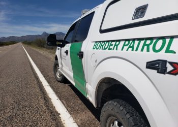 Cubano es detenido en Arizona por tráfico de personas indocumentadas