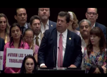 Diputados avalan salario mínimo y blindaje de propinas en hoteles y restaurantes