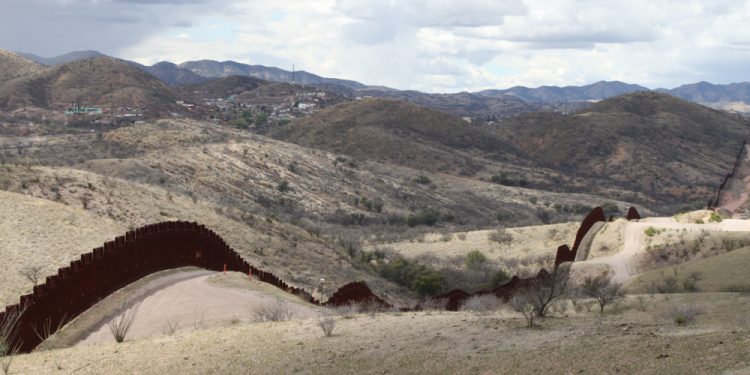 Disminuyen muertes por migrantes en Arizona-Sonora