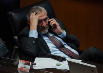 Las horas más bajas de Adán Augusto López