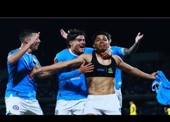 Cruz Azul rompe la maldición y elimina al América en una noche histórica en CU; Tigres su rival