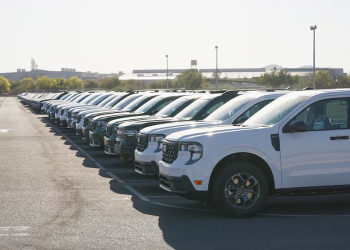 Sheinbaum busca elevar la producción de automóviles en México para blindarse ante Trump