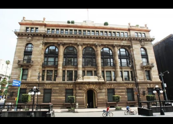 Banxico entrega al gobierno de Sheinbaum remanente de casi 18 mil mdp; recursos corresponden a último año de gobierno de AMLO