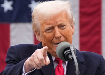 Trump amenaza a México con aranceles y sanciones hasta “que pague el agua que debe a Texas”; exige que cumpla con tratado