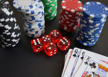 Detienen a Cajera y Dos de sus Familiares en Casino de Hermosillo