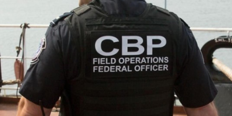 Adolescentes quisieron pasar por Arizona y CBP no imaginó lo que llevaban dentro de su auto