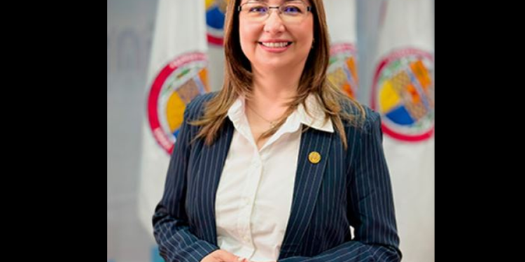 Sale humo blanco en la UNISON; Ya nueva Rectora, Dena María Jesús Camarena Gómez