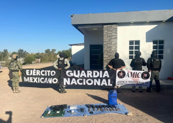 Detienen a tres mujeres, aseguran armas y liberan a tres menores de edad tras doble cateo en Sonora