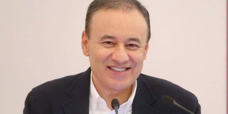 Operan a Gobernador Durazo de la tiroides